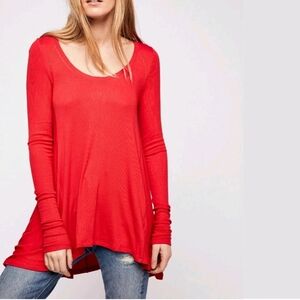 FREE PEOPLE January Ribbed Tee Tunic Top Long Sleeves Red Medium M High Low